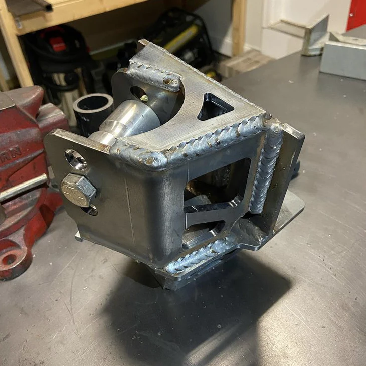 Frame Mounted 4 Link Brackets - Image 3
