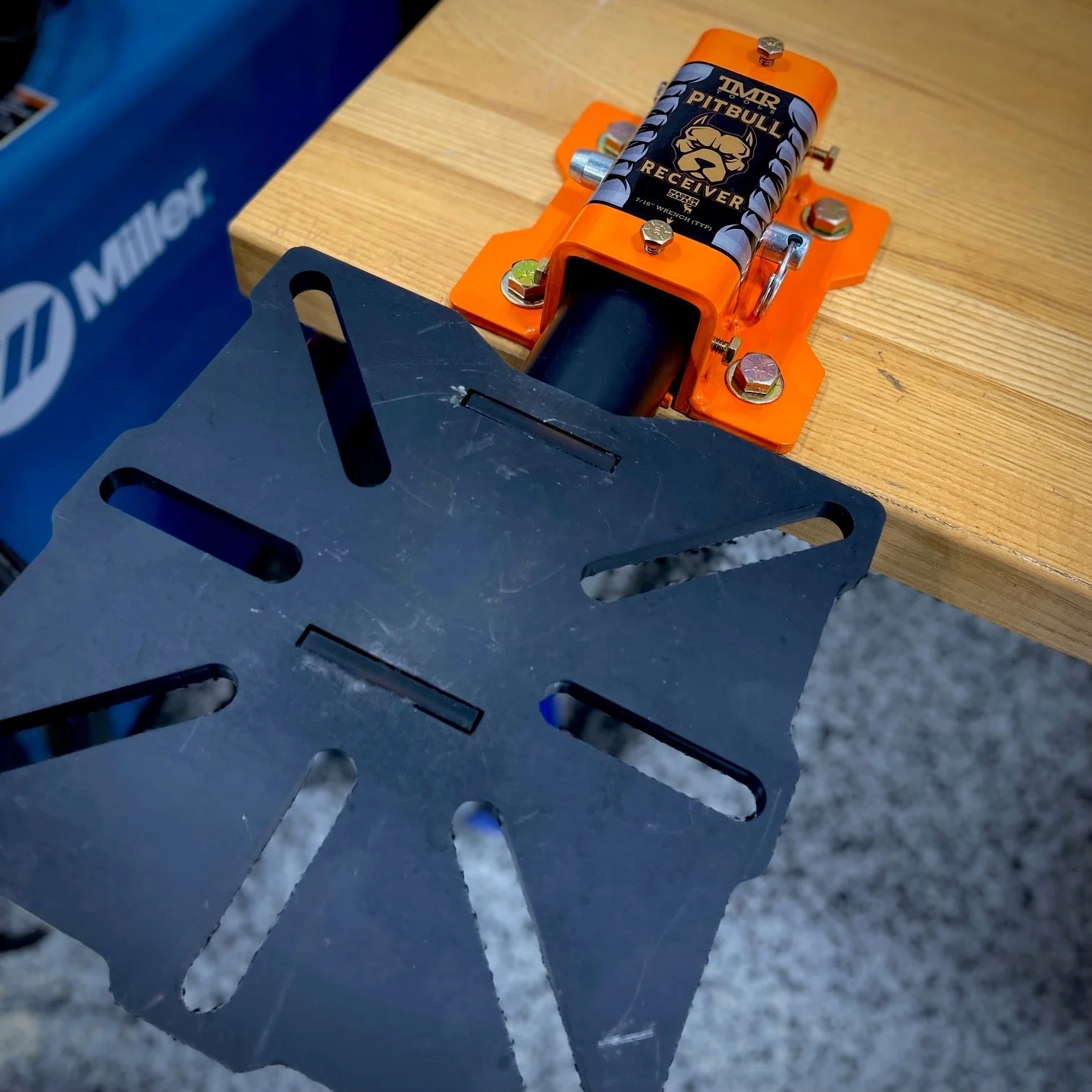 The Pitbull Receiver & Pivot Plate - Image 2