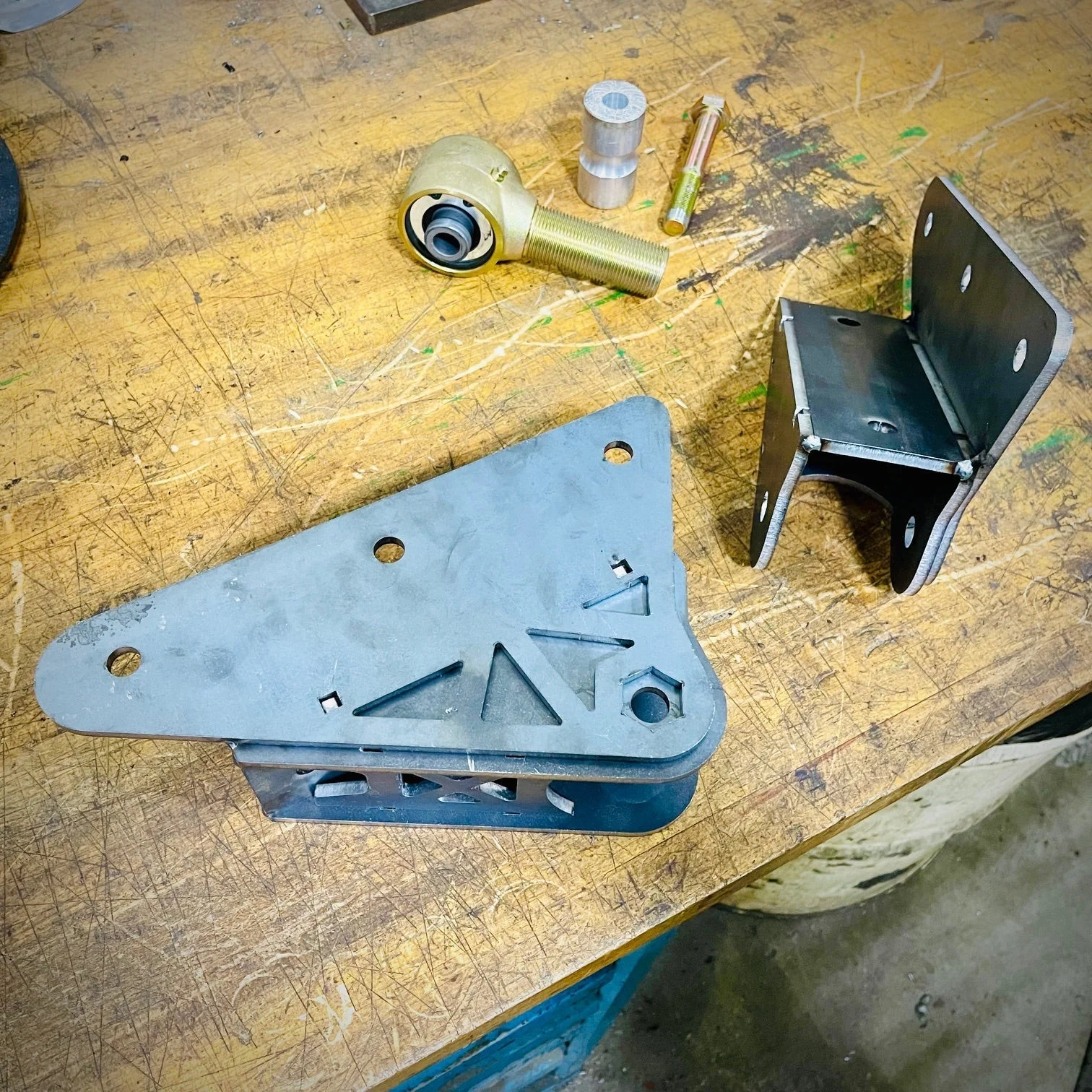 Universal DIY Traction Bar Brackets - Frame Mount - Image 8